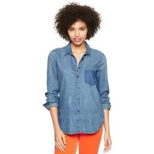 GAP 1969 Shadow Pocket Denim Shirt